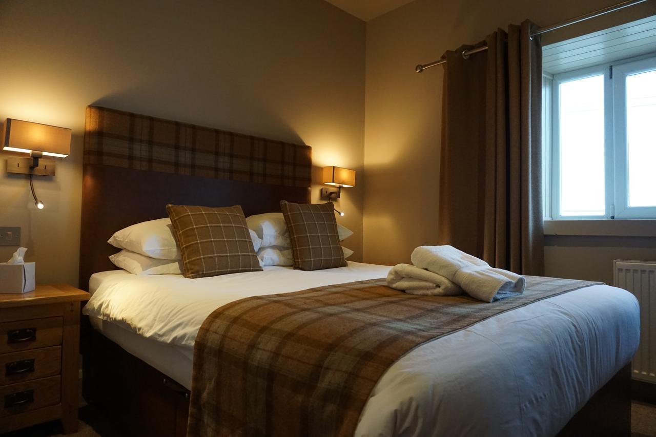 Lochside Hotel 3*