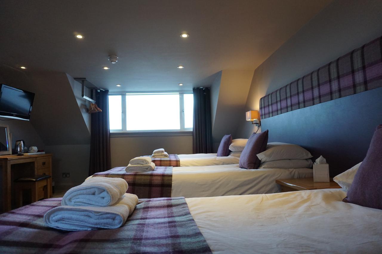 Lochside Hotel